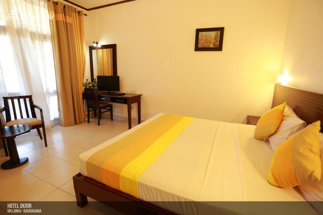Hotel Lavendish Okrin à Kataragama Extérieur photo